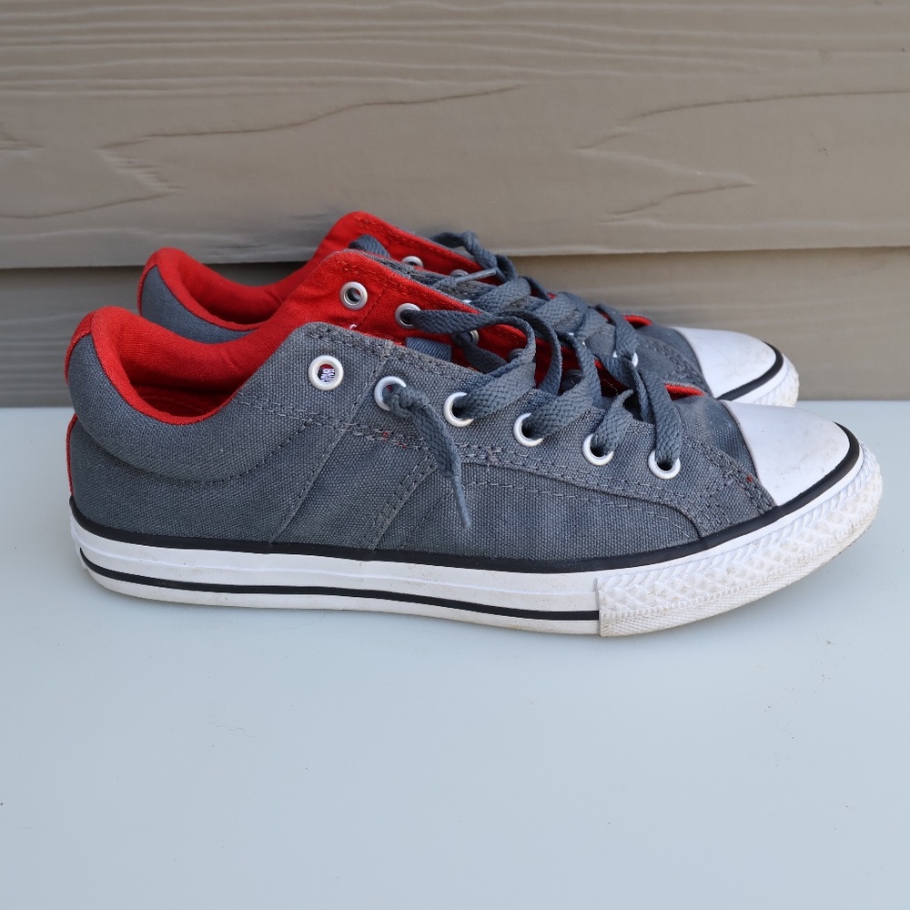 Converse Chuck Taylor All Star Low Top Gray Red Youth Size 5